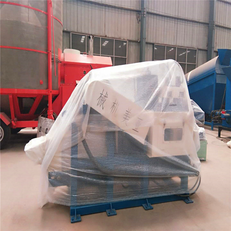 YM-210木屑機發(fā)貨現(xiàn)場 YM-210木屑機發(fā)貨現(xiàn)場